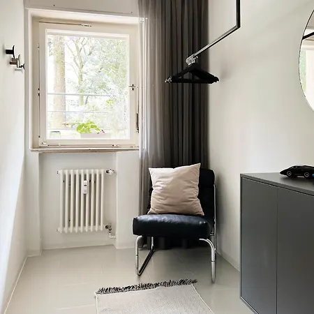Apartment Late Checkout - 3 Zimmer, Sonnenterrasse, Garage Meran